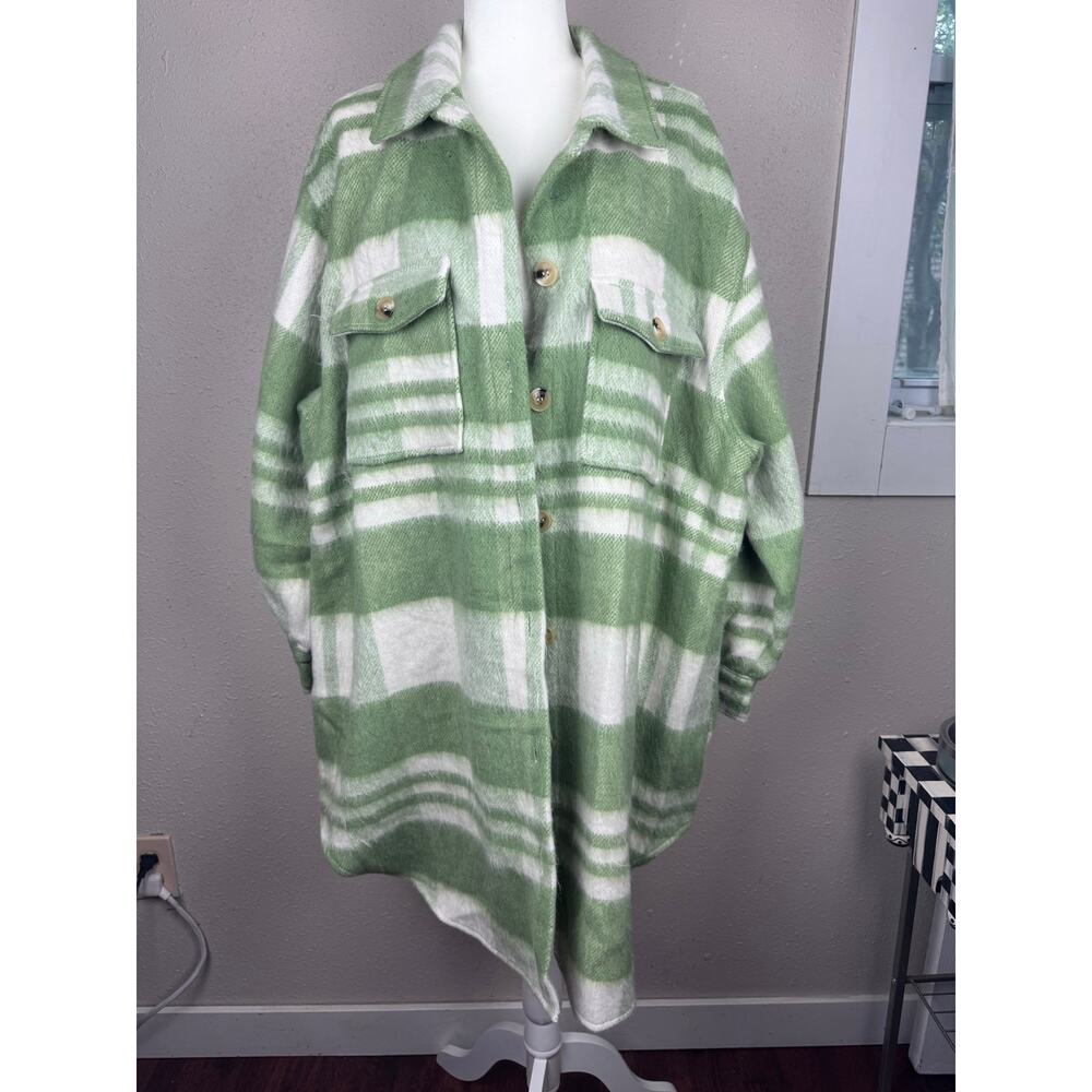 Geegee women's Shacket size 1XL